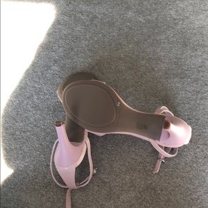 ucb flip flops womens